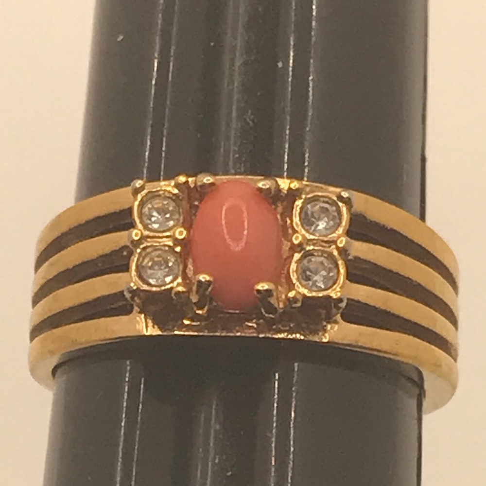 Vintage Avon Faux Coral Ring